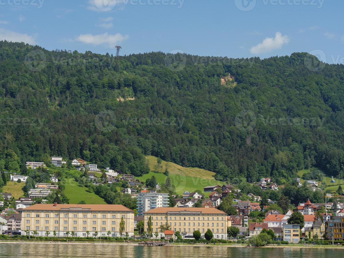 lindau e bregenz no lago de constância foto