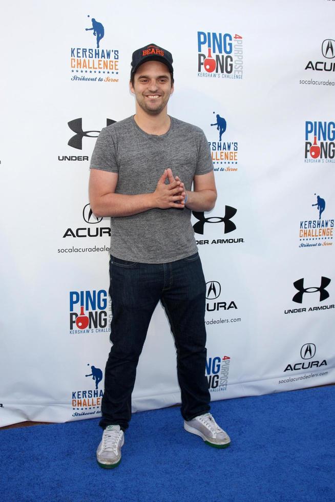 los angeles, 4 de setembro - jake johnson no evento de caridade de ping pong 4 no dodger stadium em 4 de setembro de 2014 em los angeles, ca foto