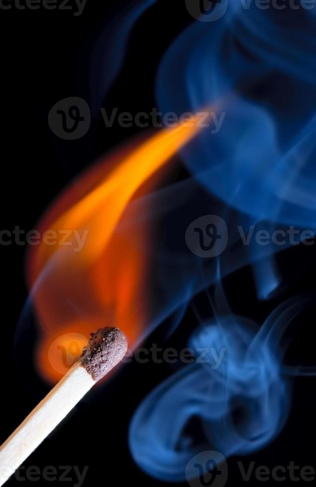 combinar chama e fumaça foto