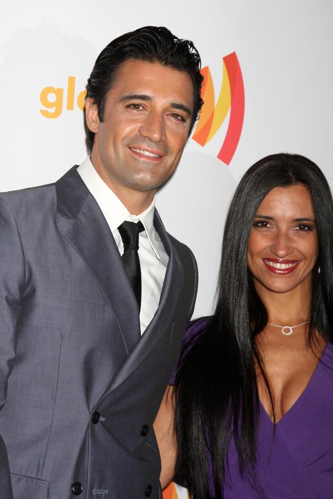 los angeles, 21 de abril, gilles marini chega ao 23rd glaad media awards no hotel westin bonaventure em 21 de abril de 2012 em los angeles, ca foto