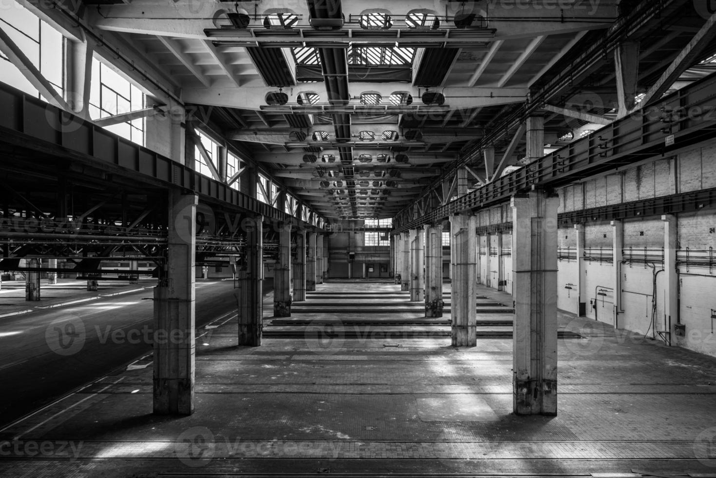 grande salão industrial de uma estação de reparo foto