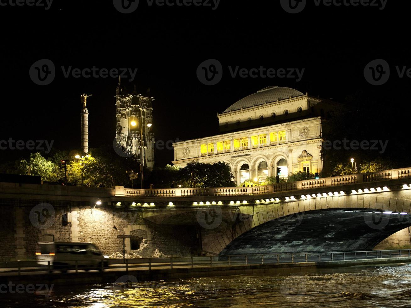 Paris à noite foto