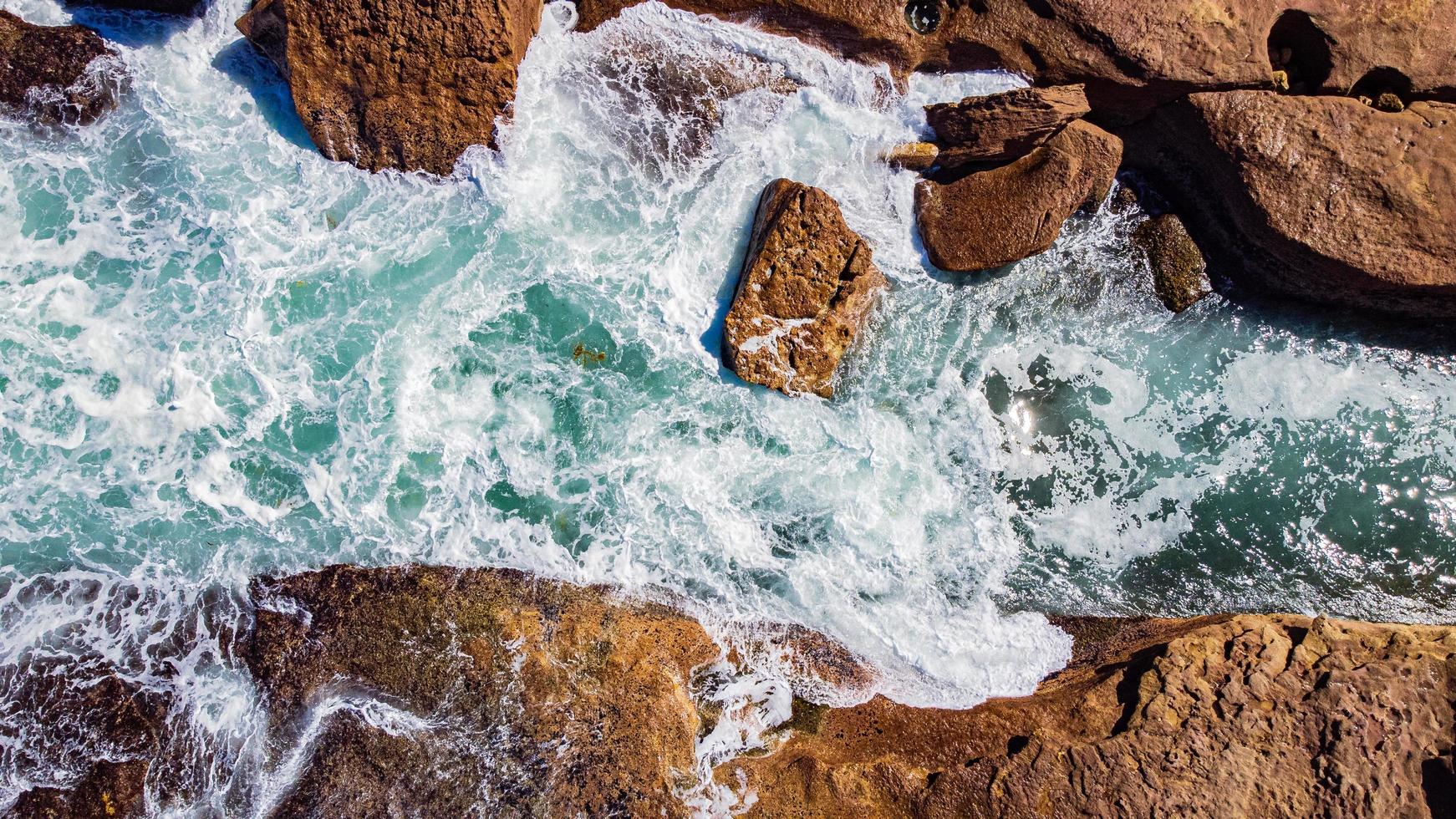 fundos costeiros aéreos de cima para baixo foto