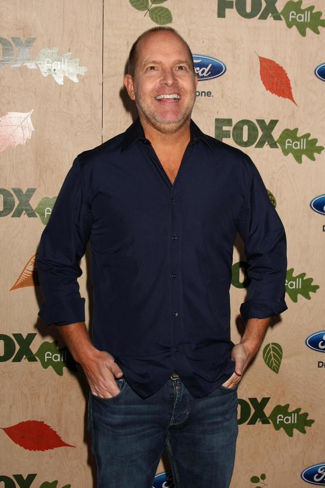 los angeles, 12 de setembro - mike henry chegando na 7ª festa anual fox fall eco-casino na encadernação em 12 de setembro de 2011 em culver city, ca foto