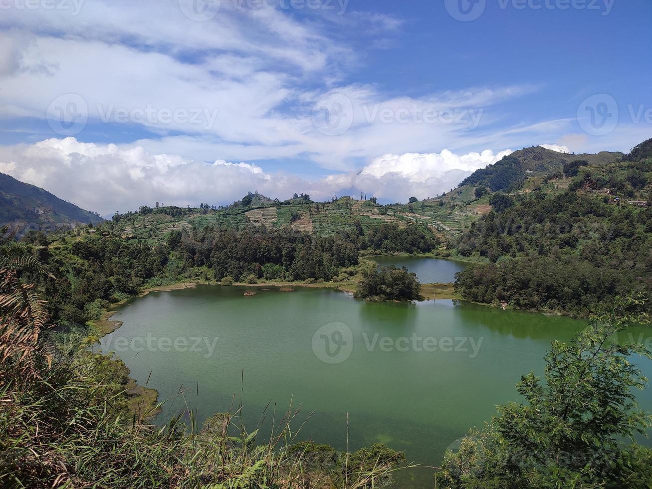 Lake Color Lake Tour em Dieng, Java Central foto