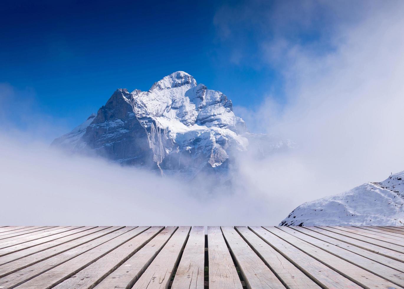 primeira montanha grindelwald suíça foto