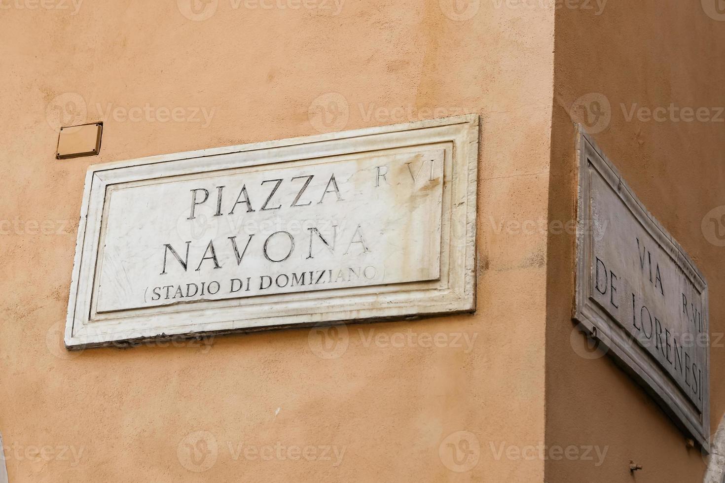 placa de rua piazza navona em roma, itália foto