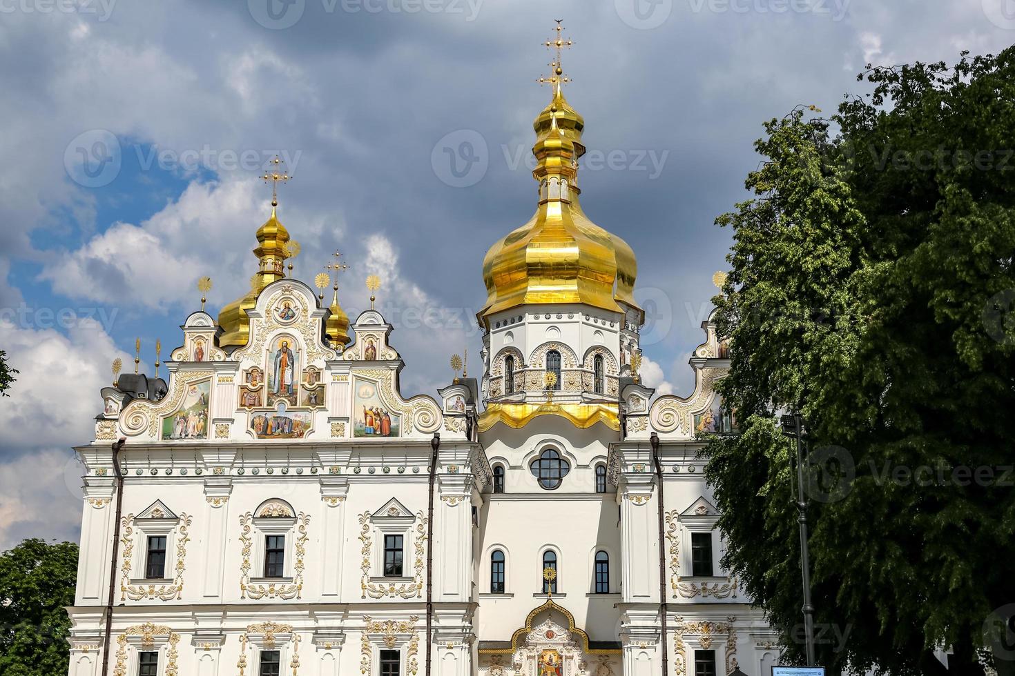 Catedral da Dormição em Kiev, Ucrânia foto