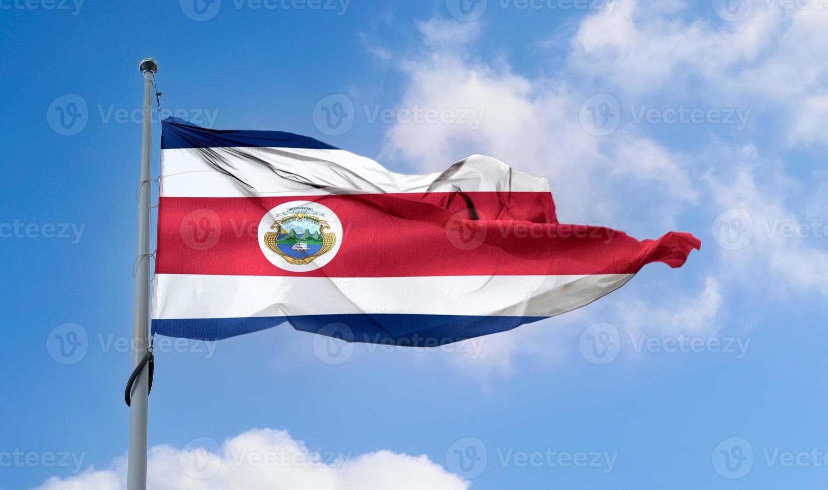 bandeira da costa rica - bandeira de tecido acenando realista. foto