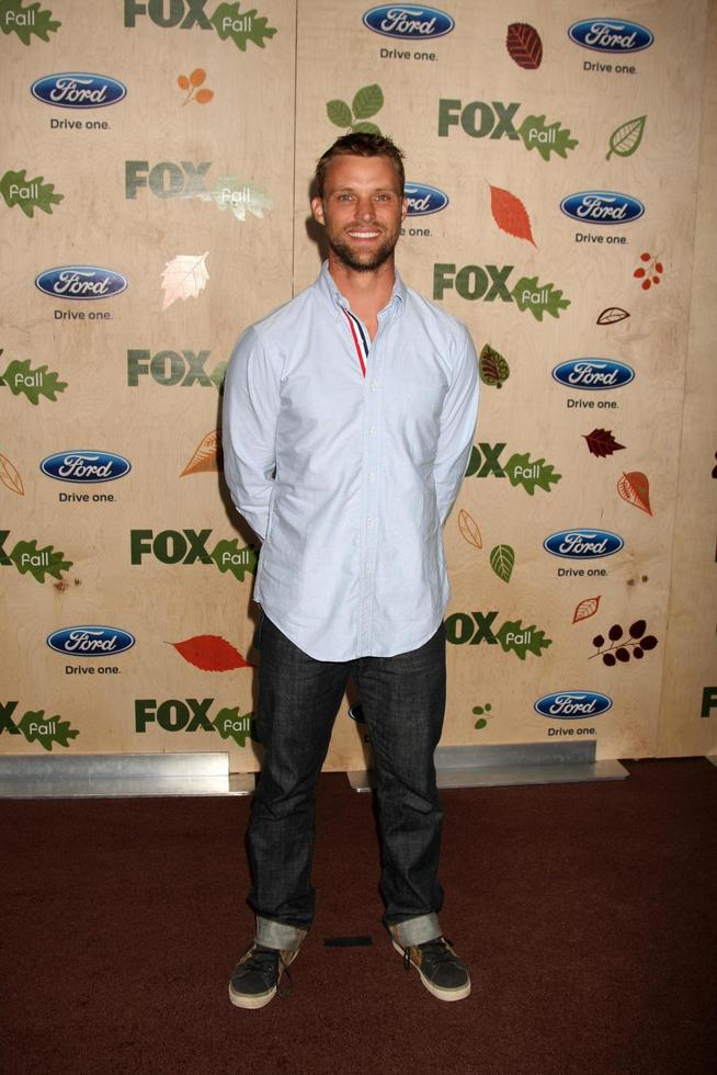 los angeles, 12 de setembro - jesse spencer chegando na 7ª festa anual fox fall eco-casino na encadernação em 12 de setembro de 2011 em culver city, ca foto