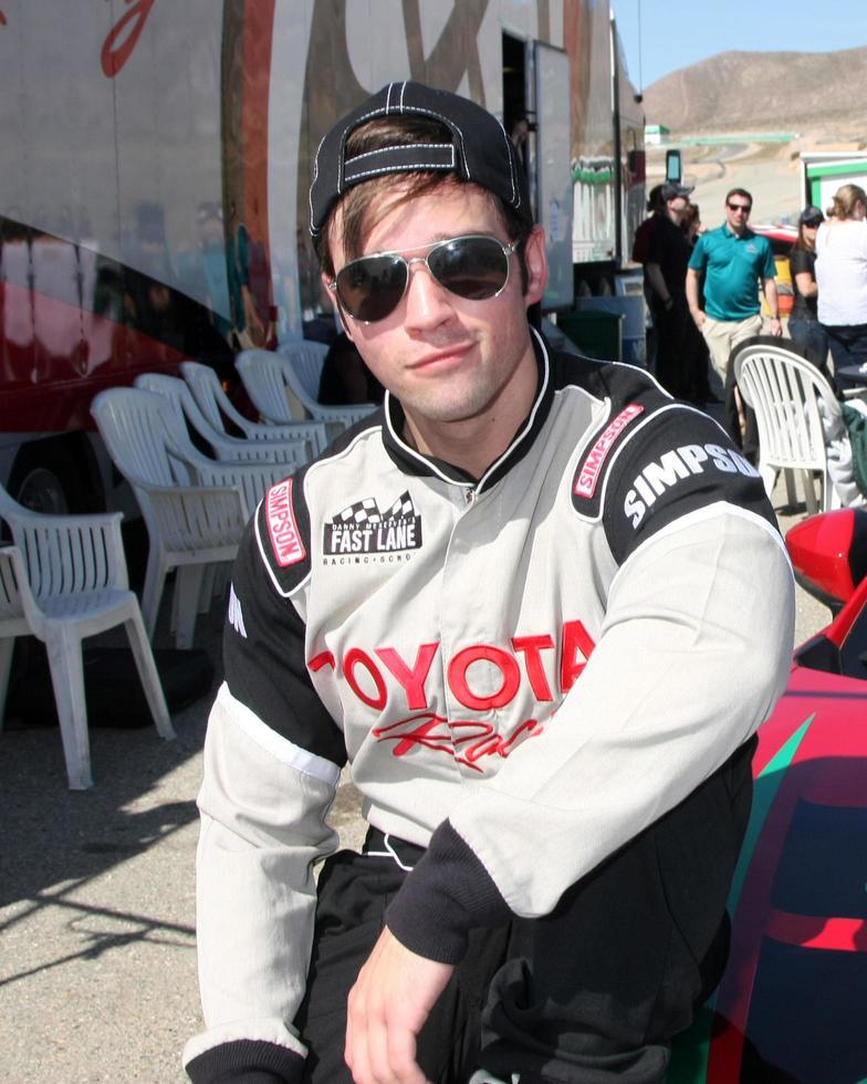 los angeles, 21 de fevereiro - nathan kress no grand prix de long beach pro celebridade race training no willow springs international raceway em 21 de março de 2015 em rosamond, ca foto