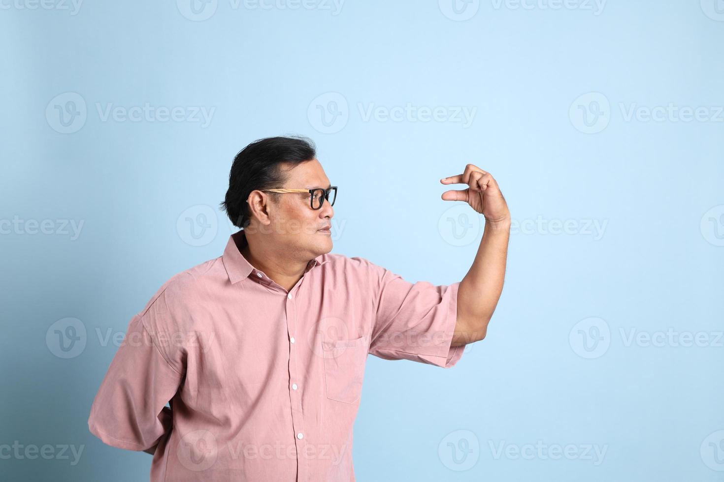 homem asiático adulto foto