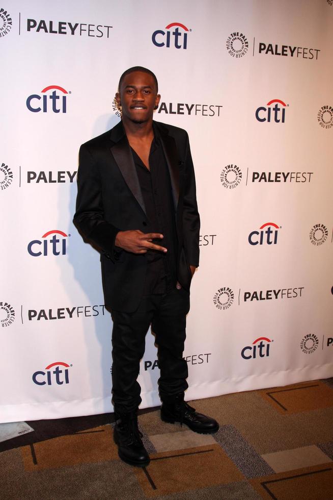 los angeles, 16 de março - malcolm david kelley no paleyfest, reunião perdida no dolby theater em 16 de março de 2014 em los angeles, ca foto