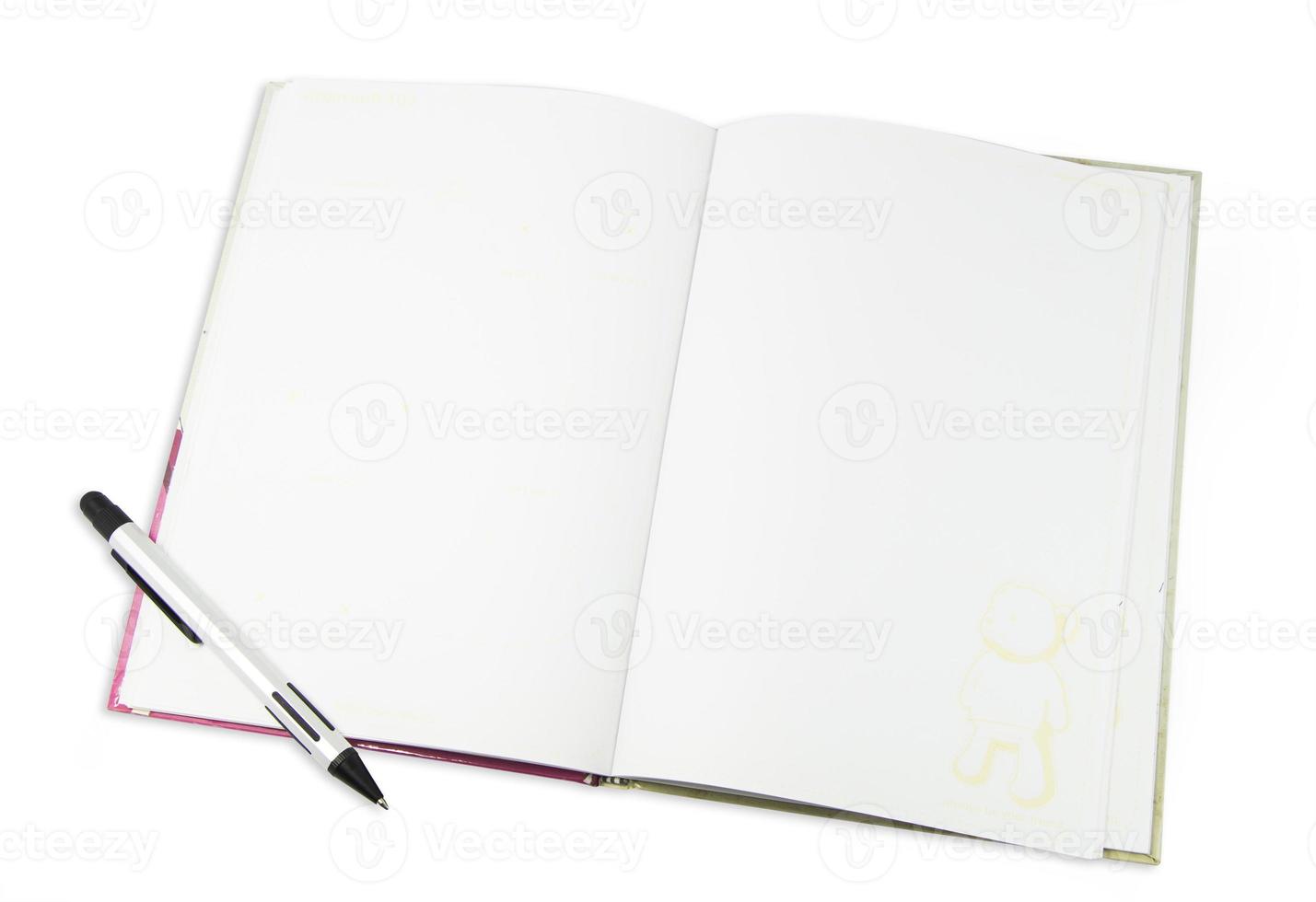 caderno branco isolado no fundo branco foto