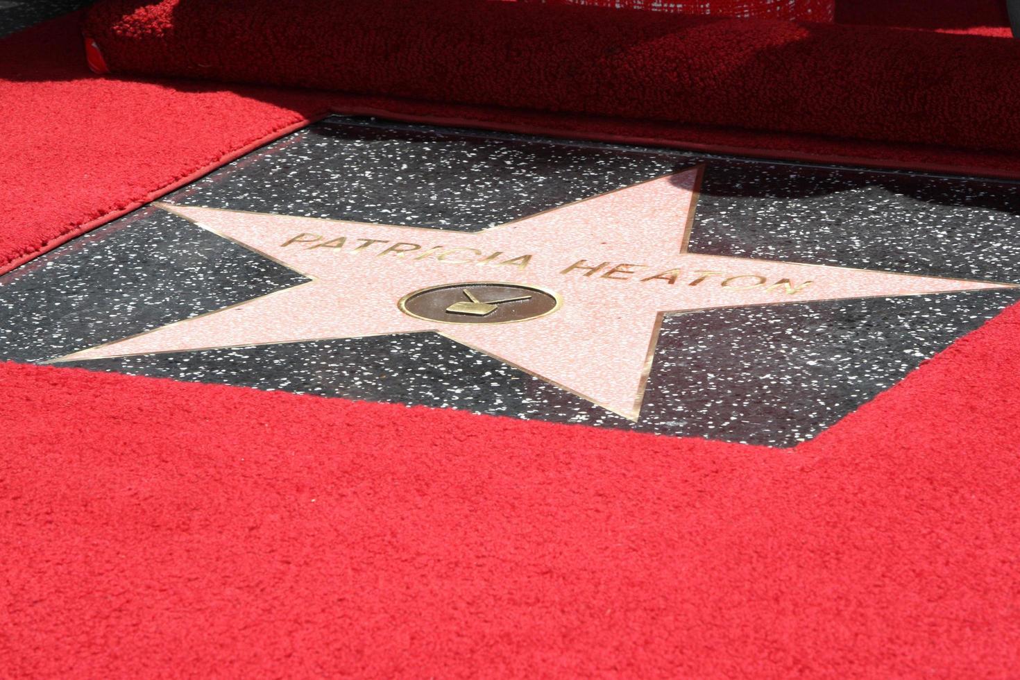 los angeles, 22 de maio - estrela patricia heaton na cerimônia em homenagem a patricia heaton com uma estrela na calçada da fama de hollywood em hollywood boulevard em 22 de maio de 2012 em los angeles, ca foto