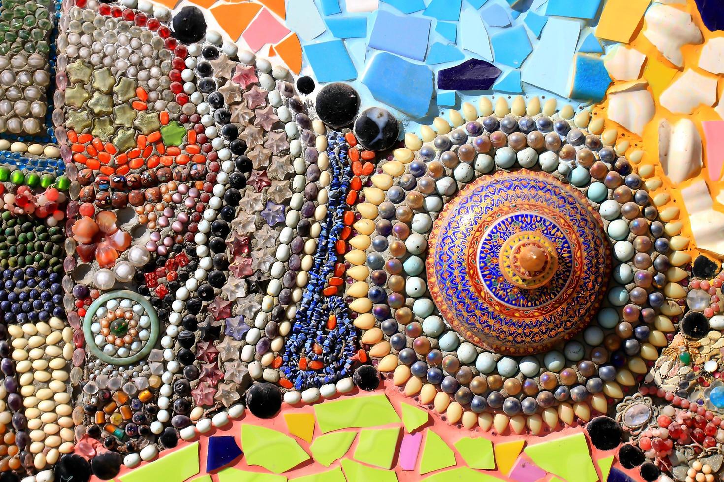 ornamento decorativo de parede de mosaico de telha quebrada cerâmica foto