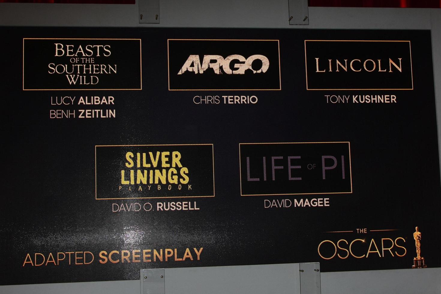 los angeles, 10 de janeiro - indicações de roteiro adaptado no Oscar 2013 anúncios de indicações no teatro samuel goldwyn em 10 de janeiro de 2013 em beverly hills, ca foto