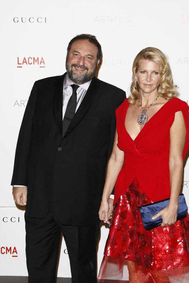 los angeles, 5 de novembro - joel silver chega à gala lacma art film no la county museum of art em 5 de novembro de 2011 em los angeles, ca foto