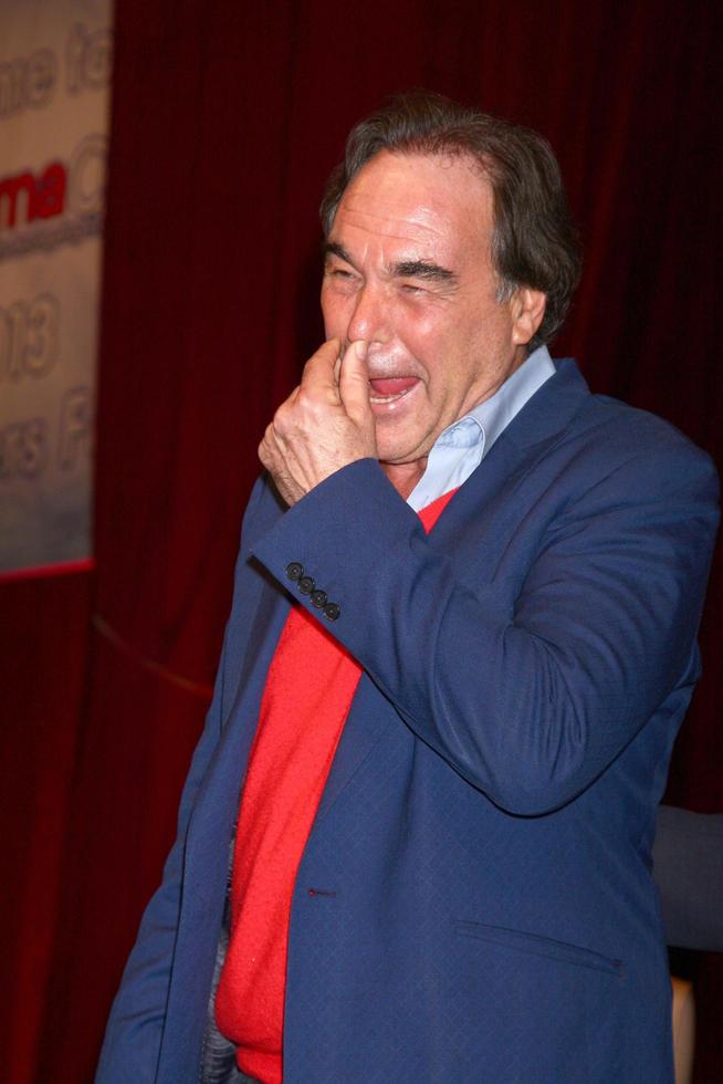 las vegas, 17 de abril - oliver stone no almoço do cineasta cinemacon no palácio césar em 17 de abril de 2013 em las vegas, nv foto