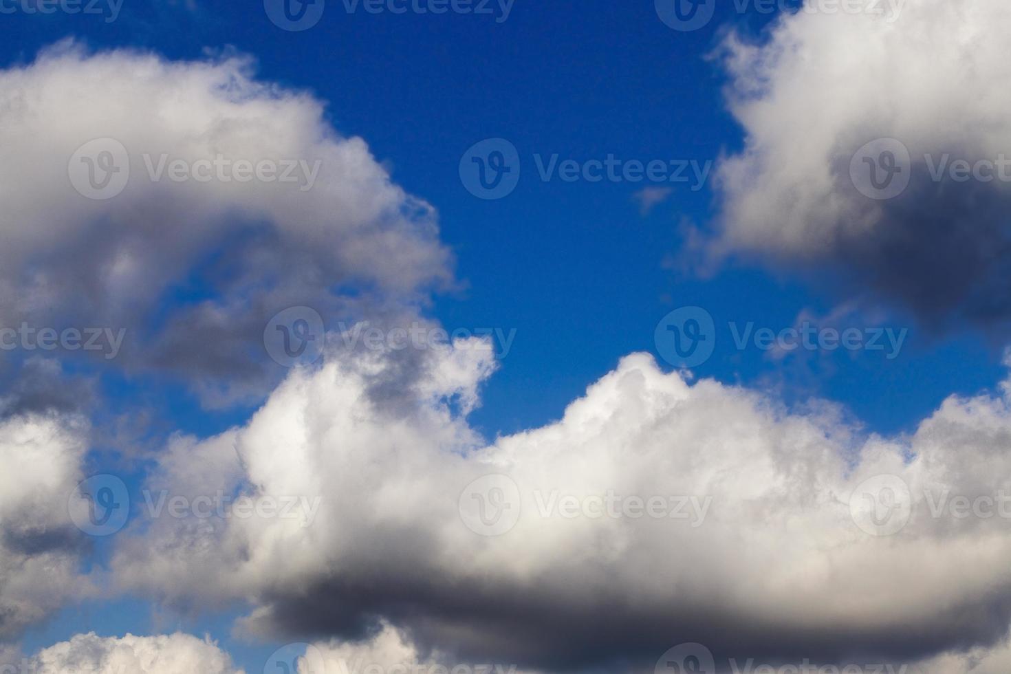 céu com nuvens foto