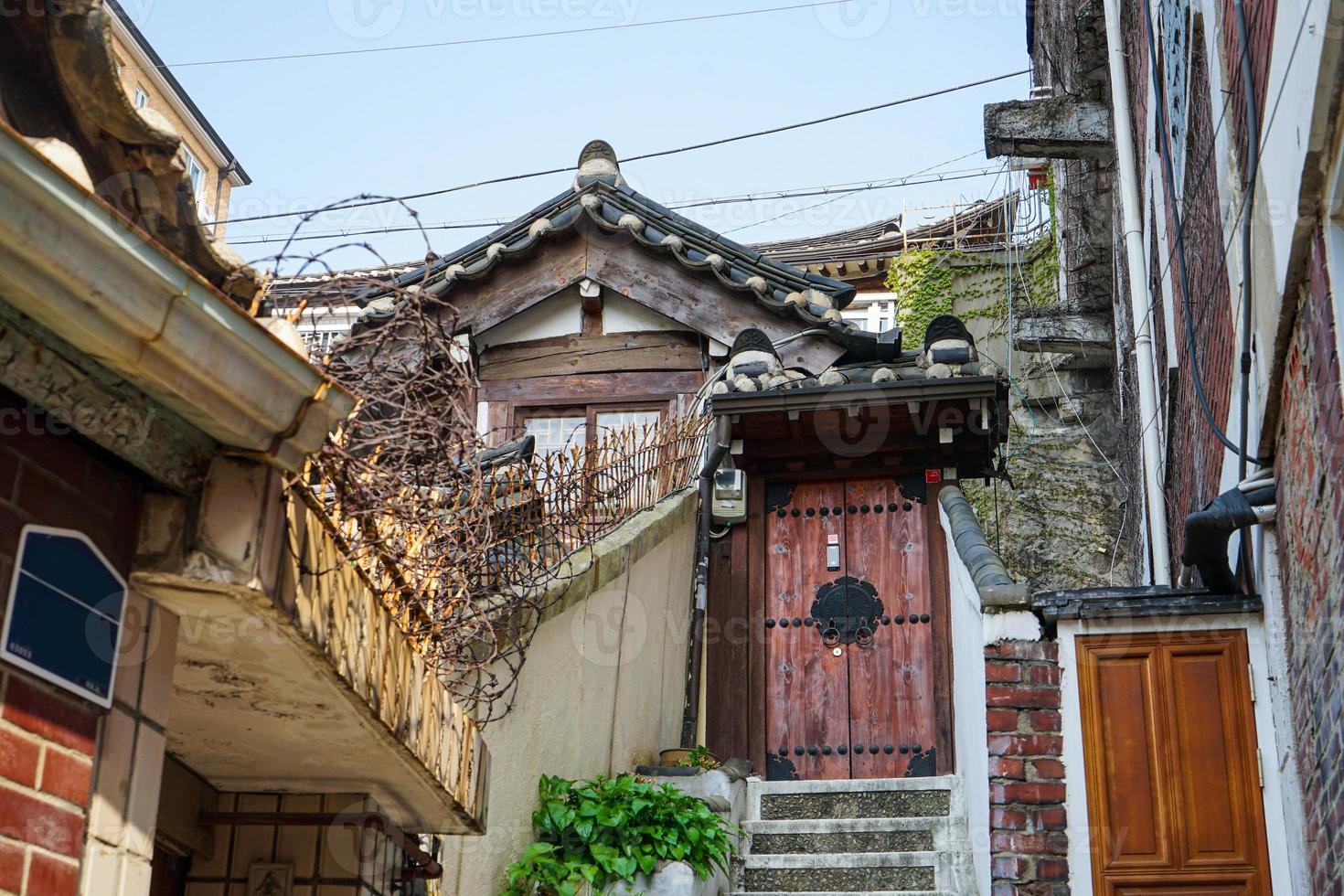 uma casa tradicional em seul, coreia foto