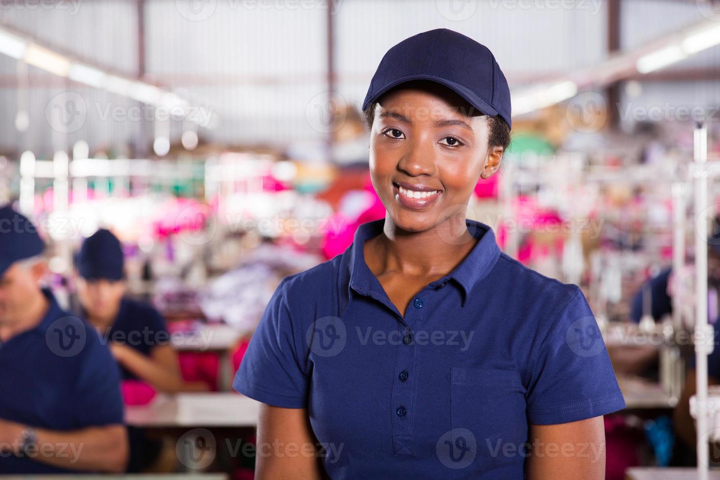 retrato de trabalhador africano têxtil closeup foto