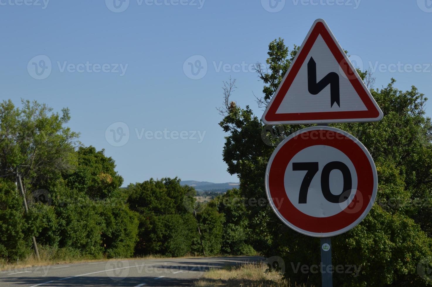 sinal de limite de velocidade foto