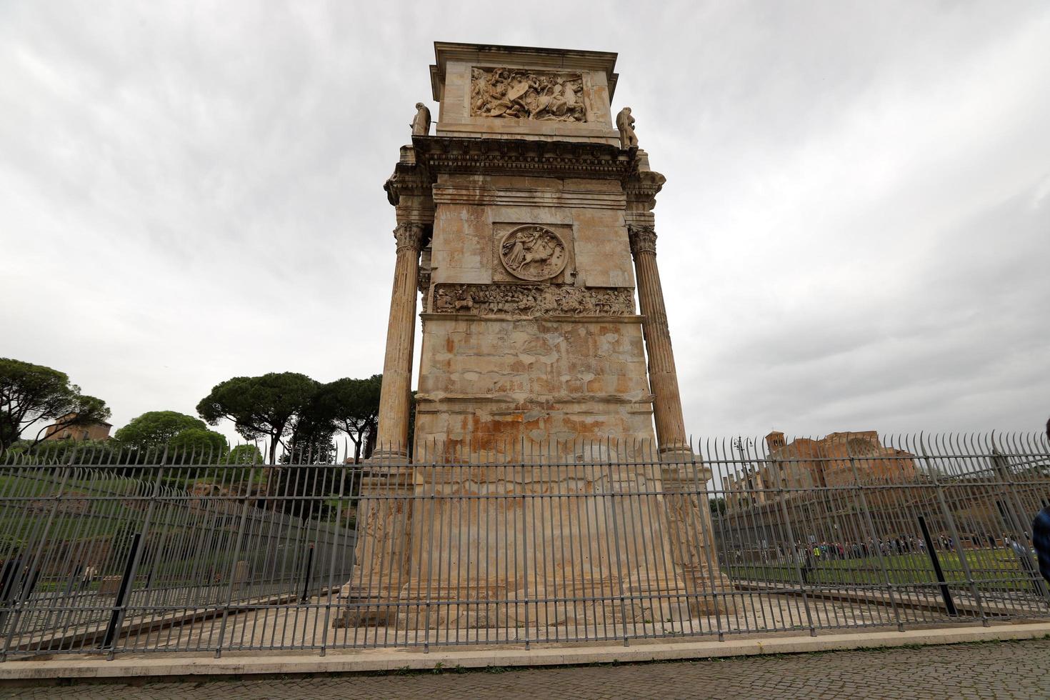 6 de maio de 2022 coliseu itália. o coliseu é um monumento arquitetônico da roma antiga. foto