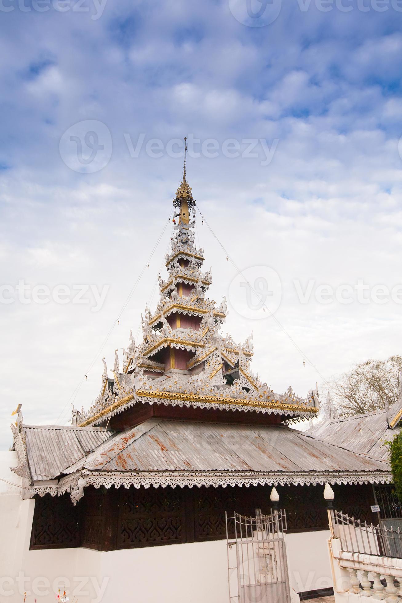 templo em mae hon song, tailândia foto