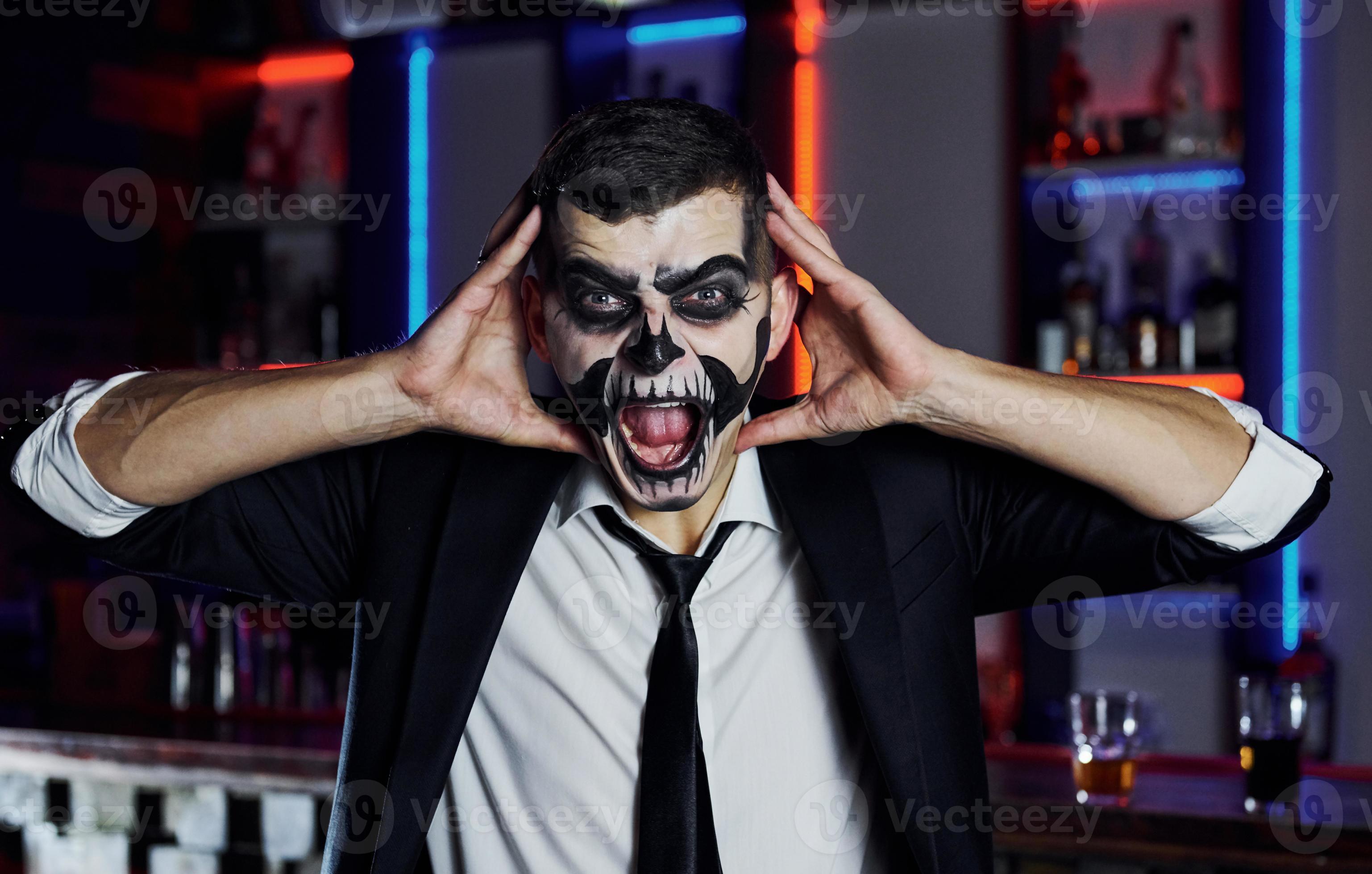 Fantasias e maquiagens de Halloween para homens  Maquiagem halloween, Fantasias  masculinas, Halloween