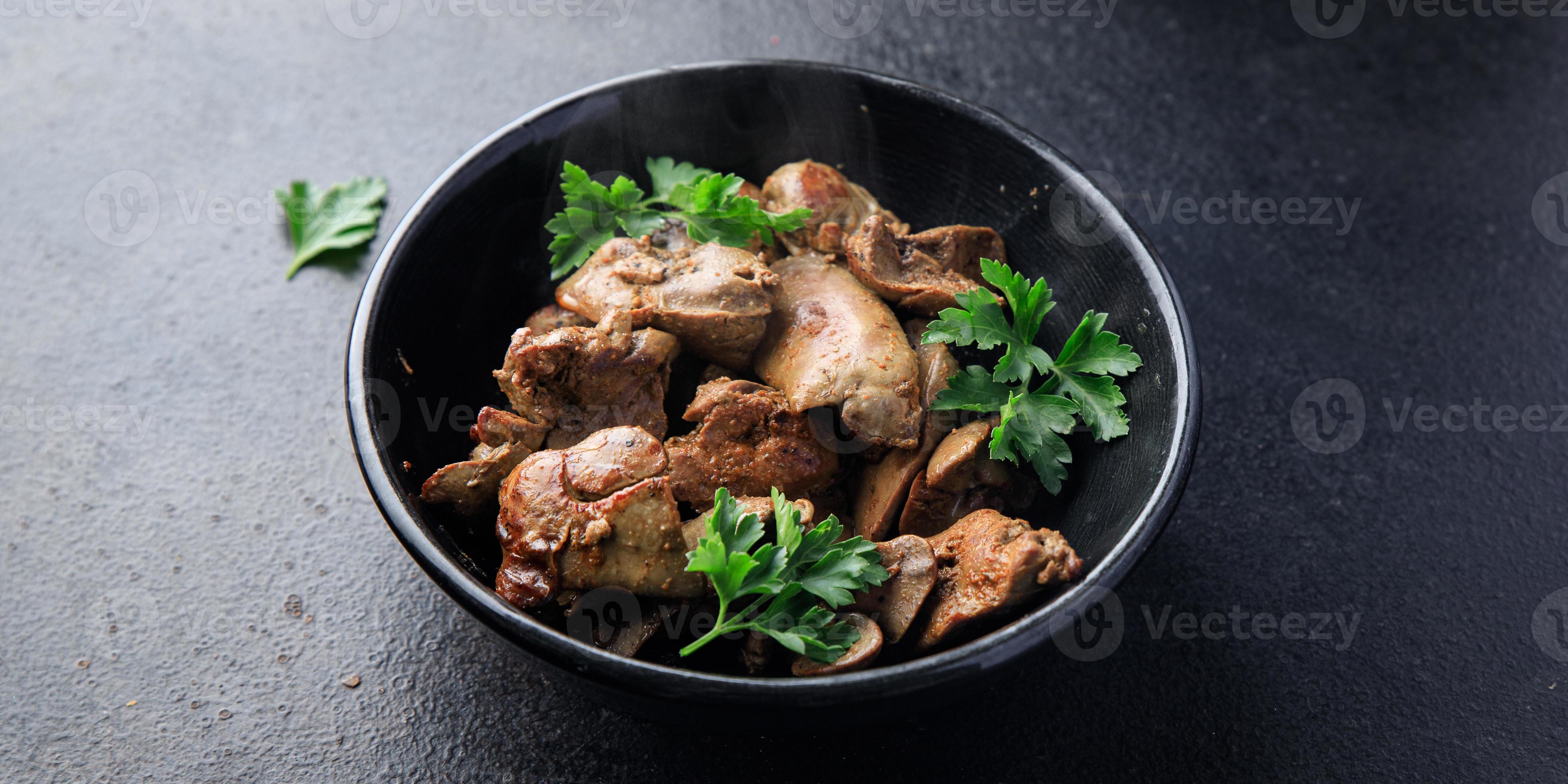 Fígado de frango cozido frito miudezas keto ou dieta paleo 4694817 Foto de  stock no Vecteezy