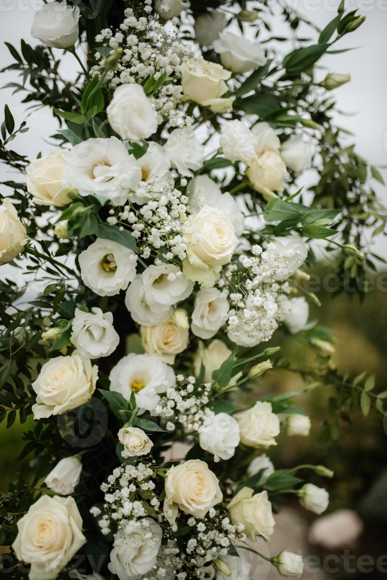 decoração de casamento com flores naturais 7107734 Foto de stock no Vecteezy