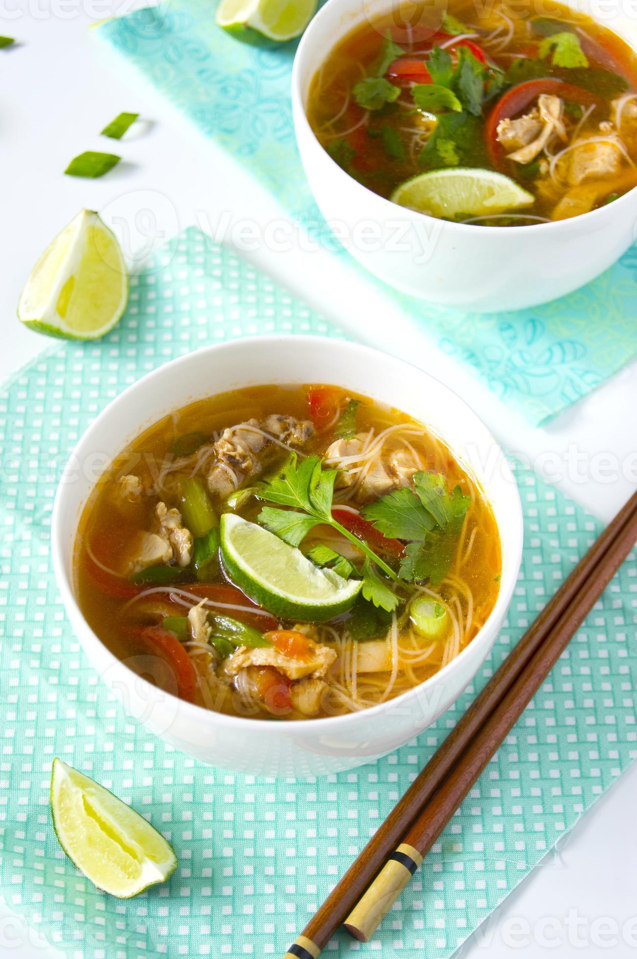Thai Chicken Noodle Soup foto