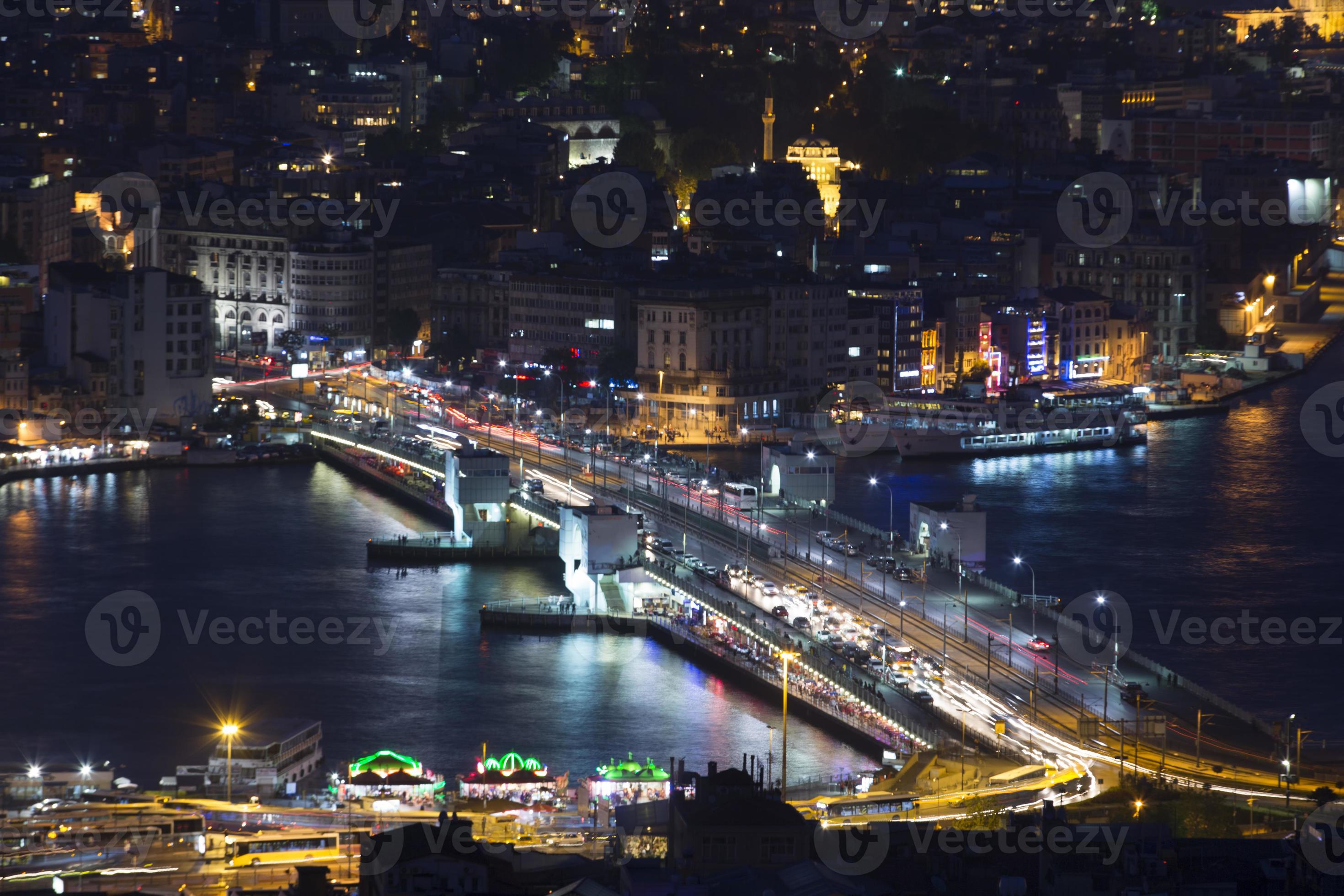 ponte do bósforo e galata de Istambul foto