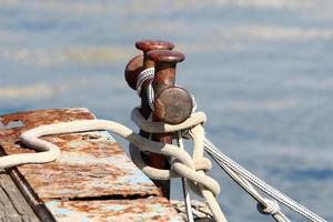 cais marítimo para barcos e iates foto