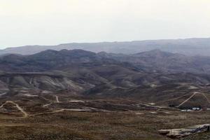 o deserto da Judéia no Oriente Médio em Israel. desde os tempos antigos, este lugar serviu de refúgio para eremitas e rebeldes. foto