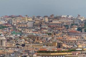 série de viagens - itália. vista acima do centro de roma, itália. foto