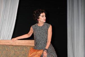 los angeles, 11 de agosto - judith chapman como vivien leigh no ensaio vivien dress no rogue machine theater em 11 de agosto de 2011 em los angeles, ca foto