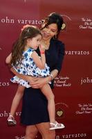 los angeles, 13 de março - lauren sanchez chegando ao 8º benefício anual da casa stuart john varvatos na loja john varvaots em 13 de março de 2011 em los angeles, ca foto