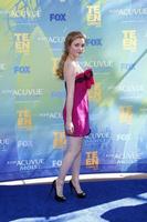 los angeles, 7 de agosto - skyler samuels chegando ao teen choice awards de 2011 no anfiteatro gibson em 7 de agosto de 2011 em los angeles, ca foto