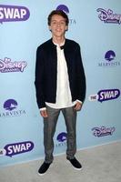 los angeles, 5 de outubro - jacob bertrand na exibição de estréia do swap no arclight hollywood theater em 5 de outubro de 2016 em los angeles, ca foto