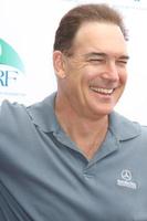 los angeles, 10 de novembro - patrick warburton no terceiro clássico anual de golfe de celebridades para beneficiar a fundação de pesquisa de melanoma no clube de golfe à beira do lago em 10 de novembro de 2014 em burbank, ca foto