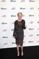 los angeles, 14 de agosto - melanie griffith no dark tourist la premiere no arclight hollywood theatres em 14 de agosto de 2013 em los angeles, ca foto