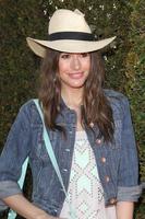 los angeles, 10 de março - louise roe chega ao 10º anuário beneficente john varvatos stuart house na john varvatos boutique em 10 de março de 2013 em west hollywood, ca foto