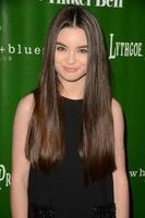 los angeles, 9 de dezembro - landry bender no peter pan e tinker bell, uma noite de abertura de natal dos piratas no teatro pasadena em 9 de dezembro de 2015 em pasadena, ca foto