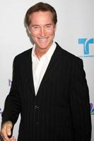 los angeles, 1 de agosto - drake hogestyn chegando na festa nbc tca summer 2011 no sls hotel em 1 de agosto de 2011 em los angeles, ca foto