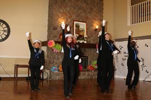 los angeles, 27 de julho - tap chicks no norbert wagner desejo de uma vida pam kay and the tap chicks performance no brookdale senior living center em 27 de julho de 2016 em loma linda, ca foto