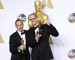 los angeles, 28 de fevereiro - jonas rivera, pete docter na 88ª premiação anual da academia, sala de imprensa no dolby theater em 28 de fevereiro de 2016 em los angeles, ca foto