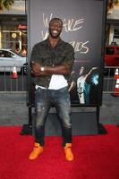 los angeles, 20 de agosto - aldis hodge na estréia do we are your friends los angeles no tcl chinese theatre em 20 de agosto de 2015 em los angeles, ca foto