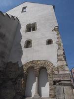 ruínas da antiga muralha romana em regensburg foto